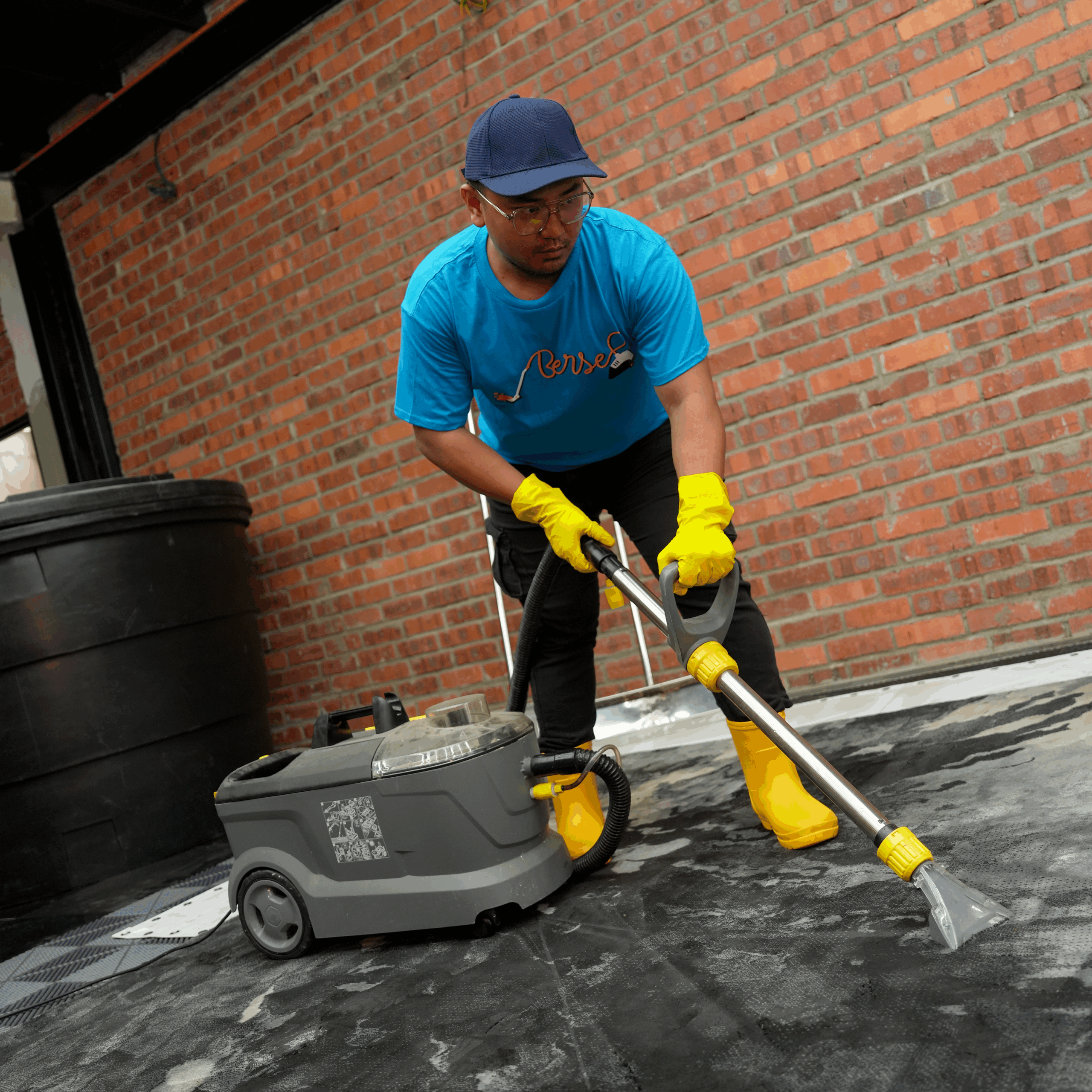 Carpet cleaning facility in Gombak